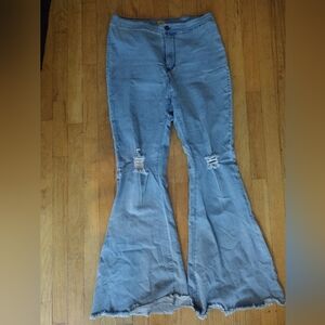 Daisy Bell bottom ripped jeans